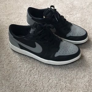 Air Jordan 1 Low - Shadow
